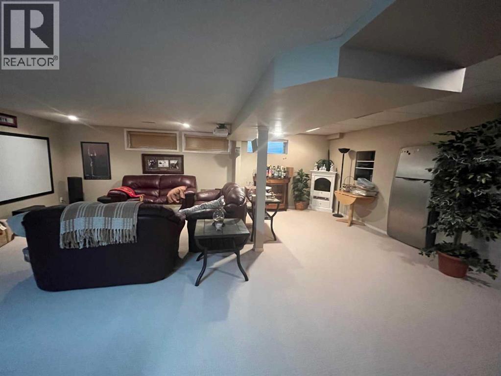 97 Ridgewood Crescent W, Lethbridge, Alberta  T1K 6C9 - Photo 17 - A2278907