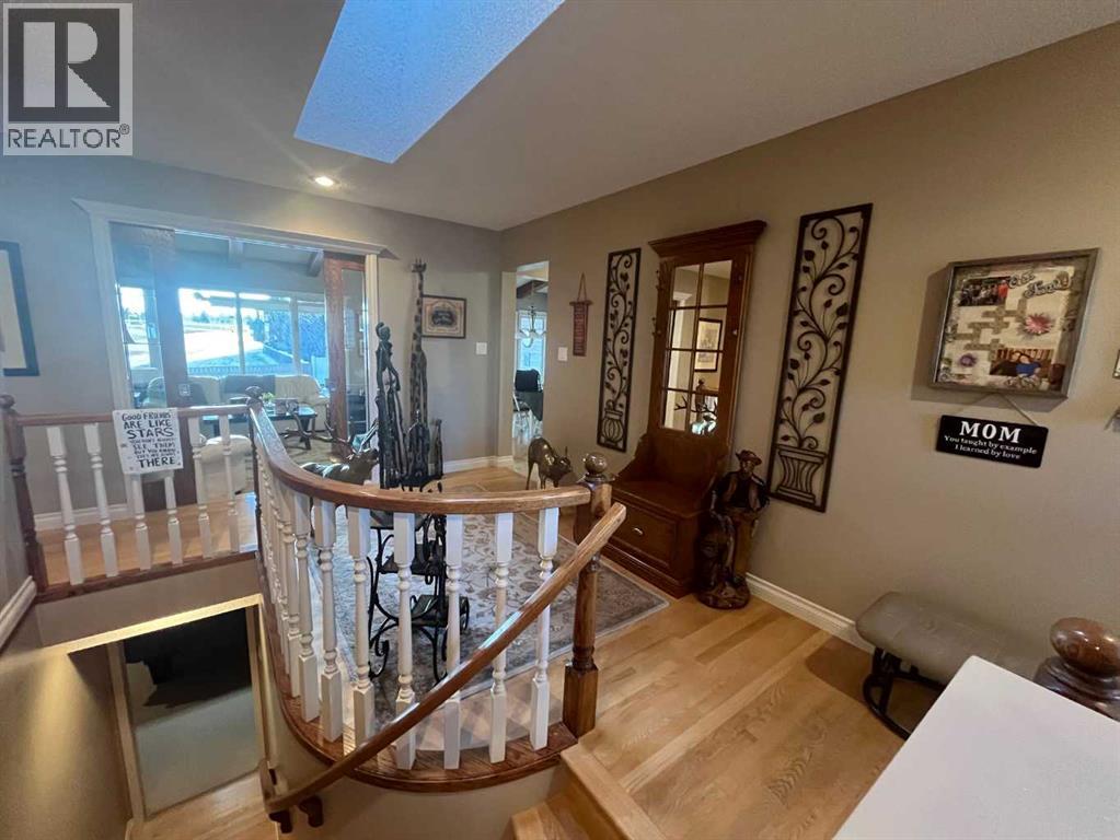 97 Ridgewood Crescent W, Lethbridge, Alberta  T1K 6C9 - Photo 15 - A2278907