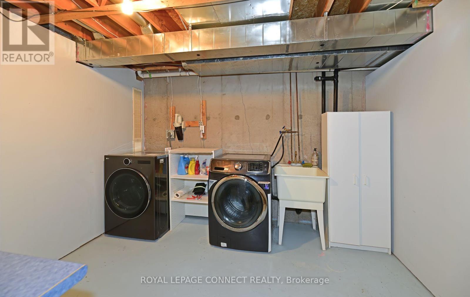 154 Pressed Brick Drive, Brampton, Ontario  L6V 4K6 - Photo 32 - W12574836