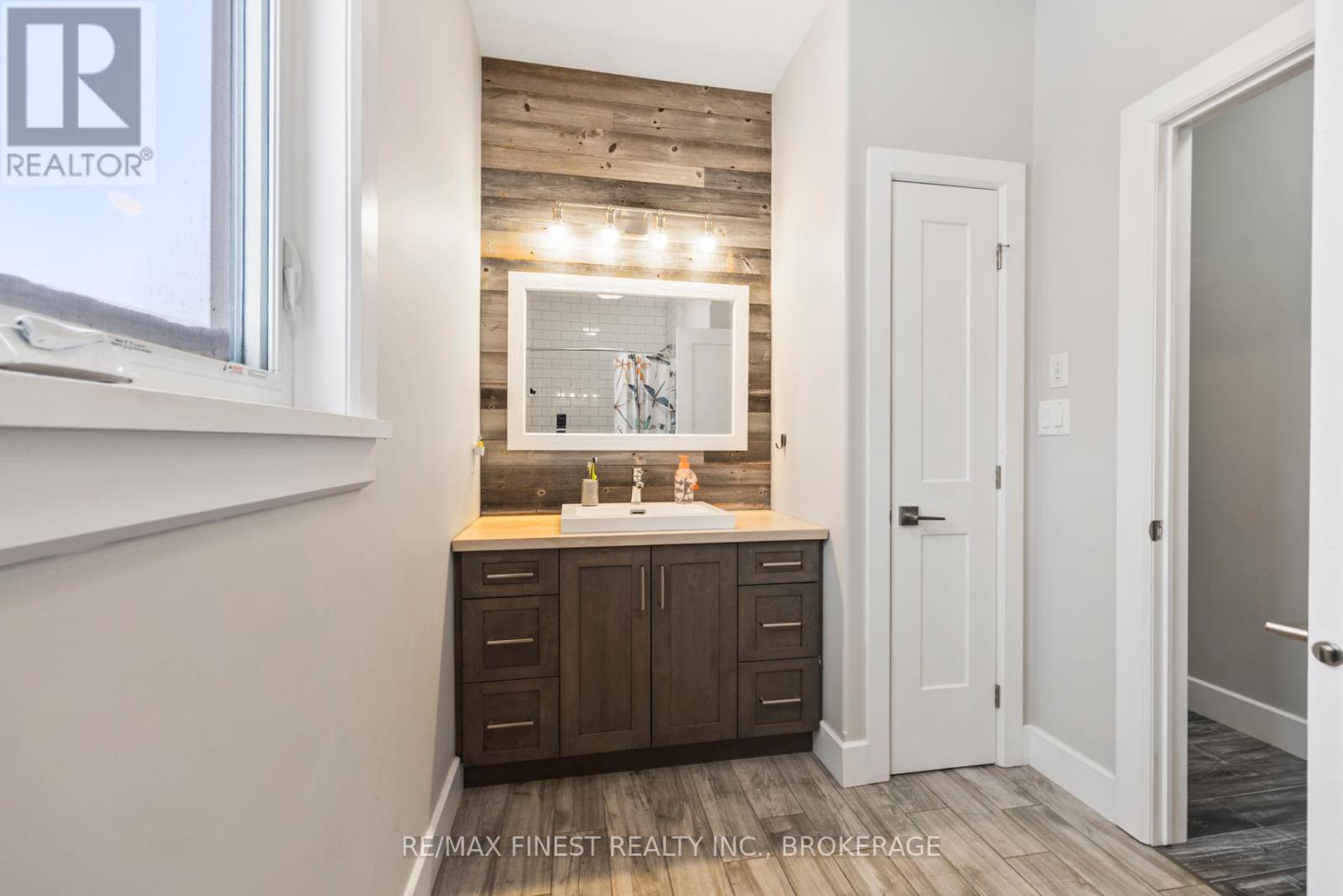 923 Maple Road, Loyalist, Ontario  K0H 2H0 - Photo 29 - X12702880