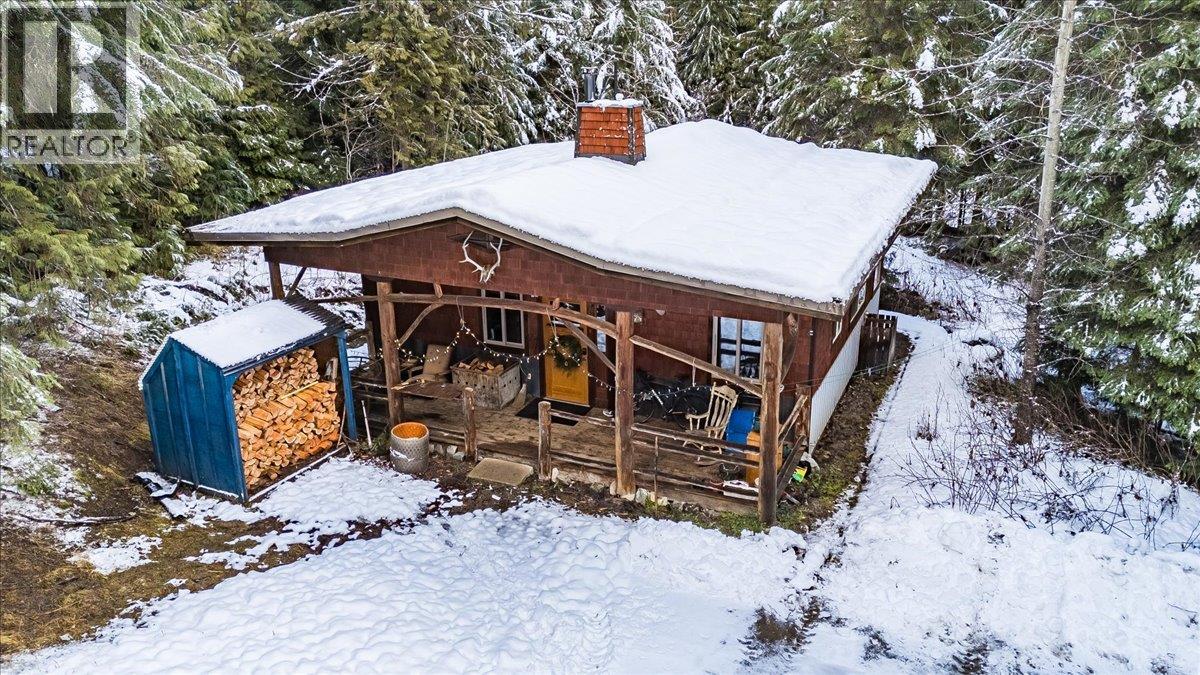 6610 6 Highway, Ymir, British Columbia  V0G 2K0 - Photo 31 - 10371621