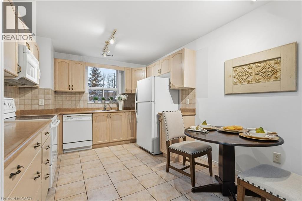 2085 Amherst Heights Drive Unit# 208, Burlington, Ontario  L7P 5C2 - Photo 7 - 40799295