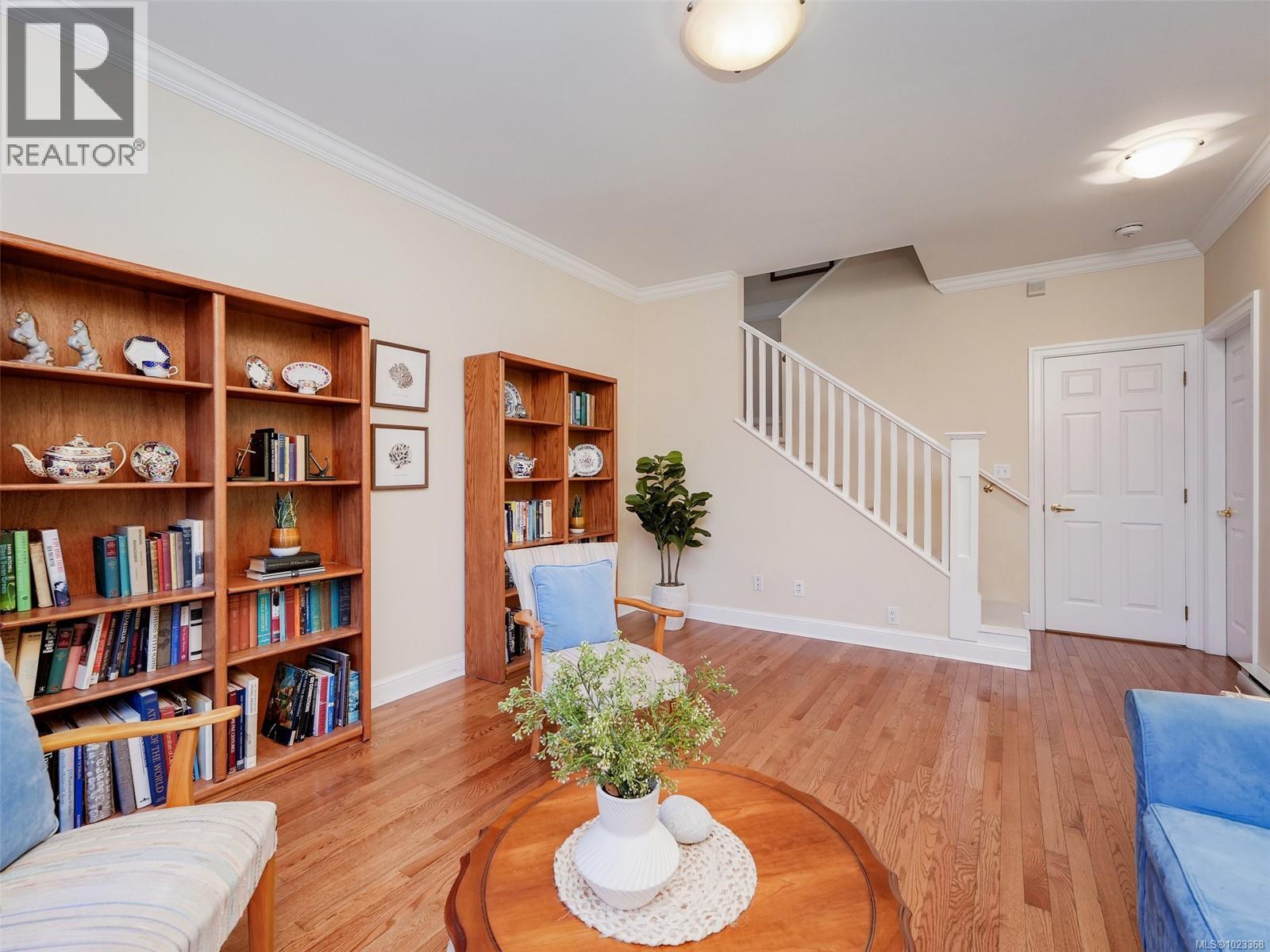 2 2573 Kilgary Pl, Saanich, British Columbia  V8W 1J2 - Photo 14 - 1023368