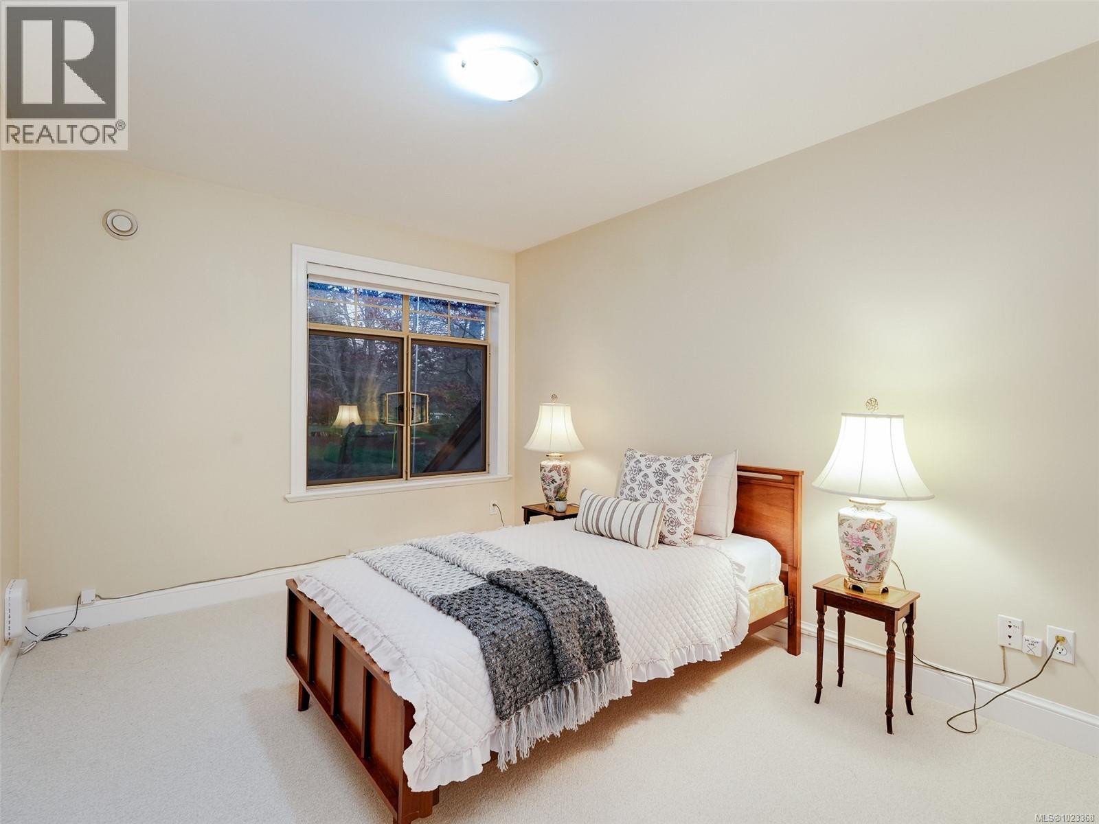 2 2573 Kilgary Pl, Saanich, British Columbia  V8W 1J2 - Photo 21 - 1023368