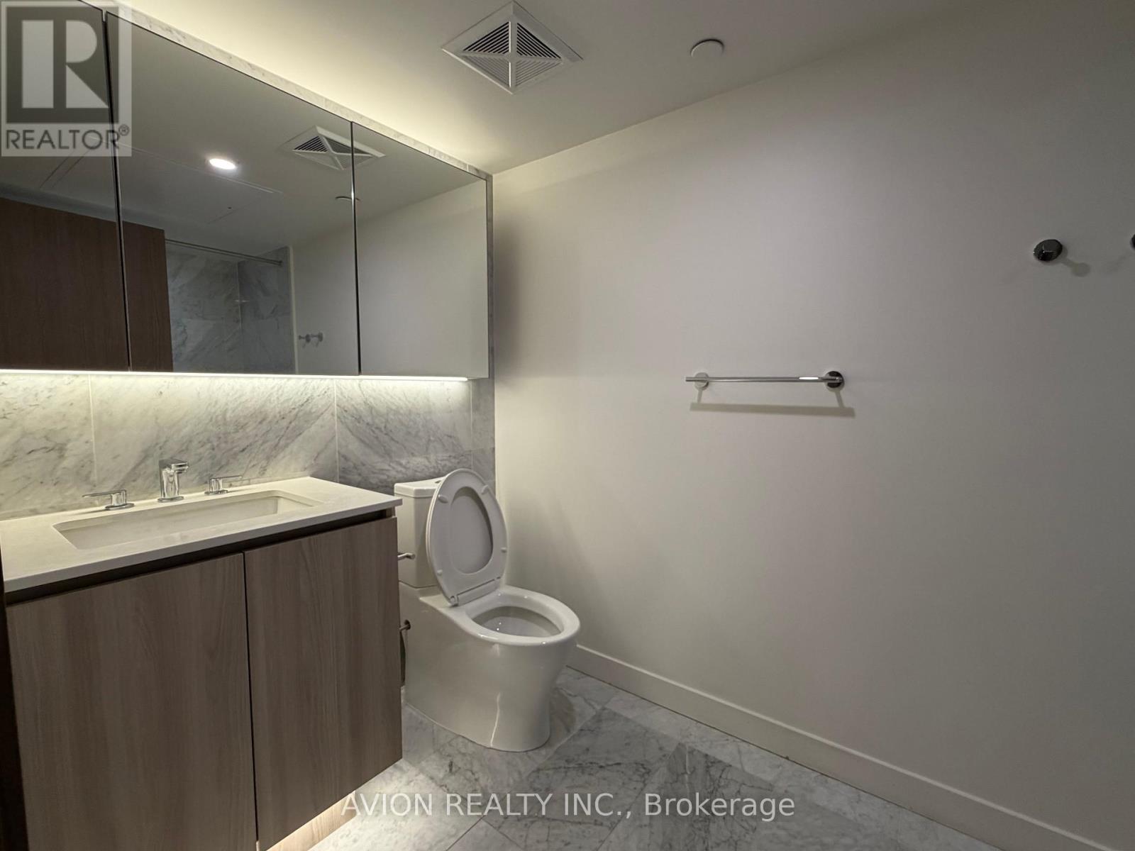 2808 - 17 Bathurst Street, Toronto, Ontario  M5V 0N1 - Photo 10 - C12706130