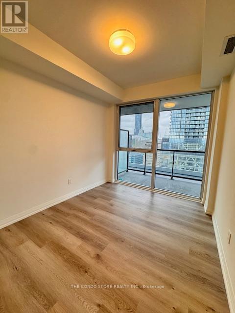 2705 - 280 Dundas Street W, Toronto (Kensington-Chinatown), Ontario  M5T 1G2 - Photo 8 - C12706132