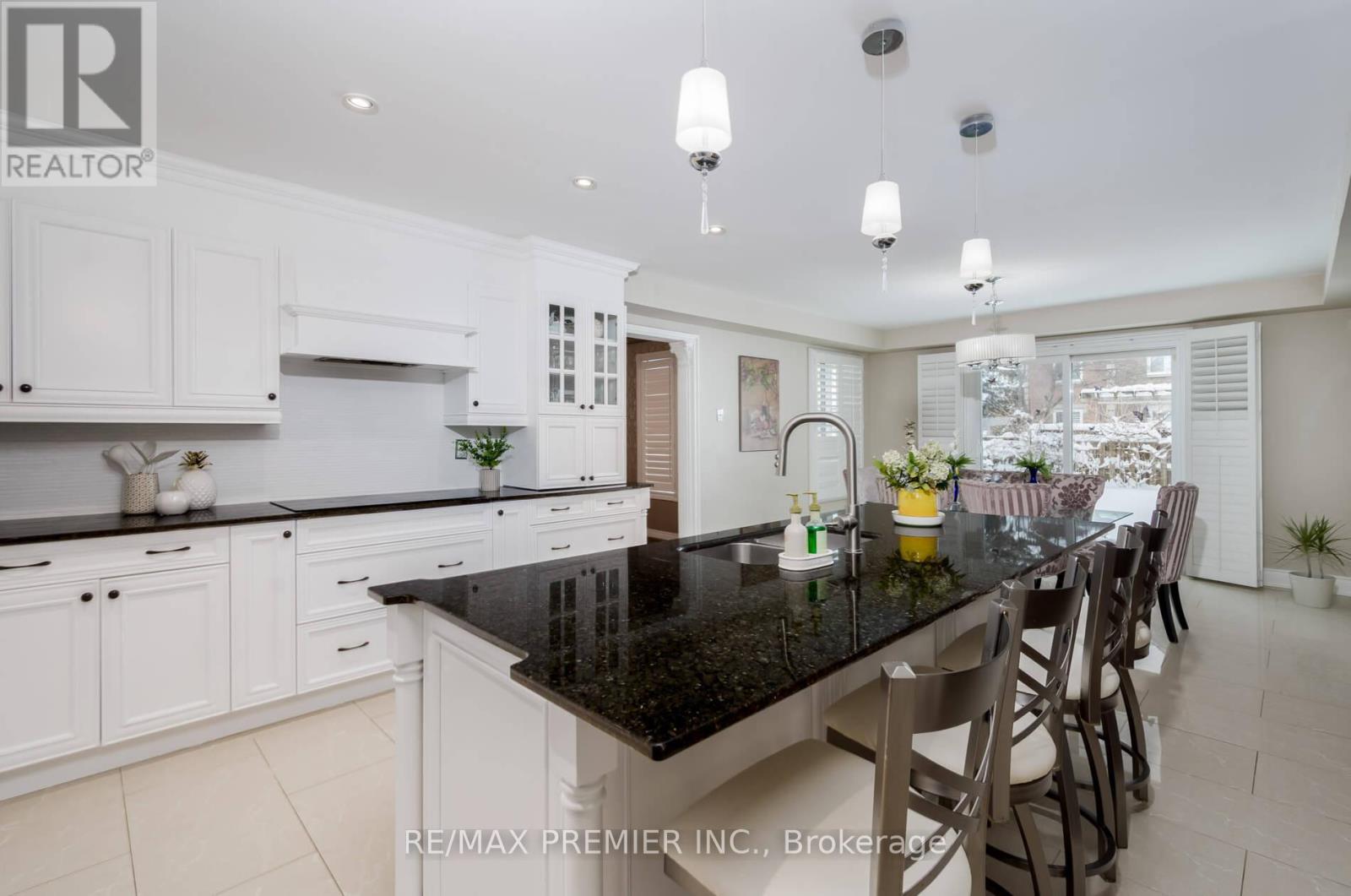 1 Radley Street, Vaughan, Ontario  L4L 8J7 - Photo 17 - N12706178