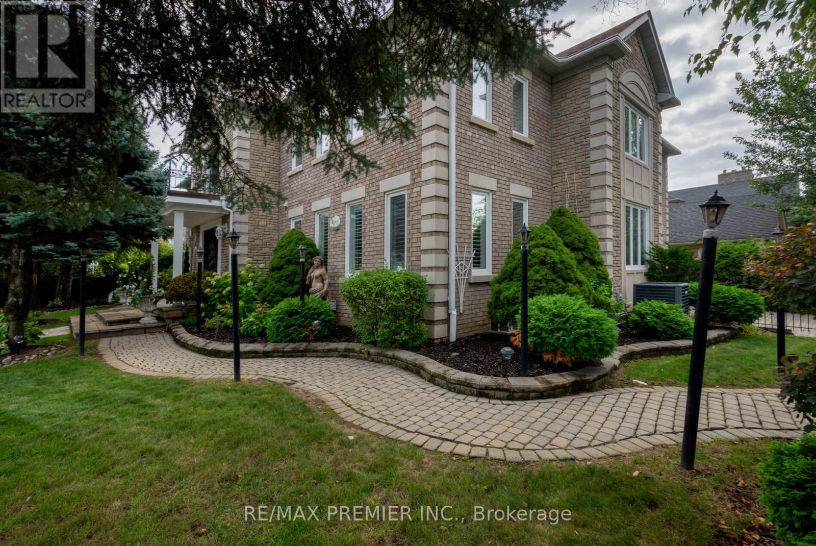1 Radley Street, Vaughan, Ontario  L4L 8J7 - Photo 3 - N12706178