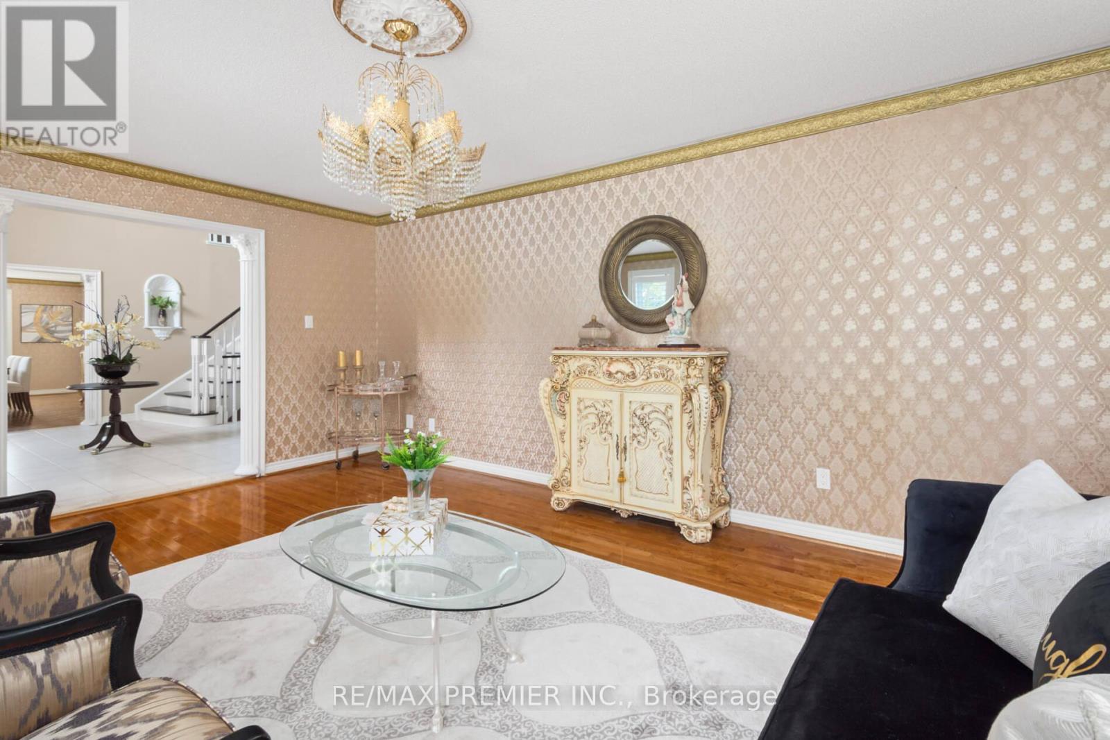 1 Radley Street, Vaughan, Ontario  L4L 8J7 - Photo 9 - N12706178