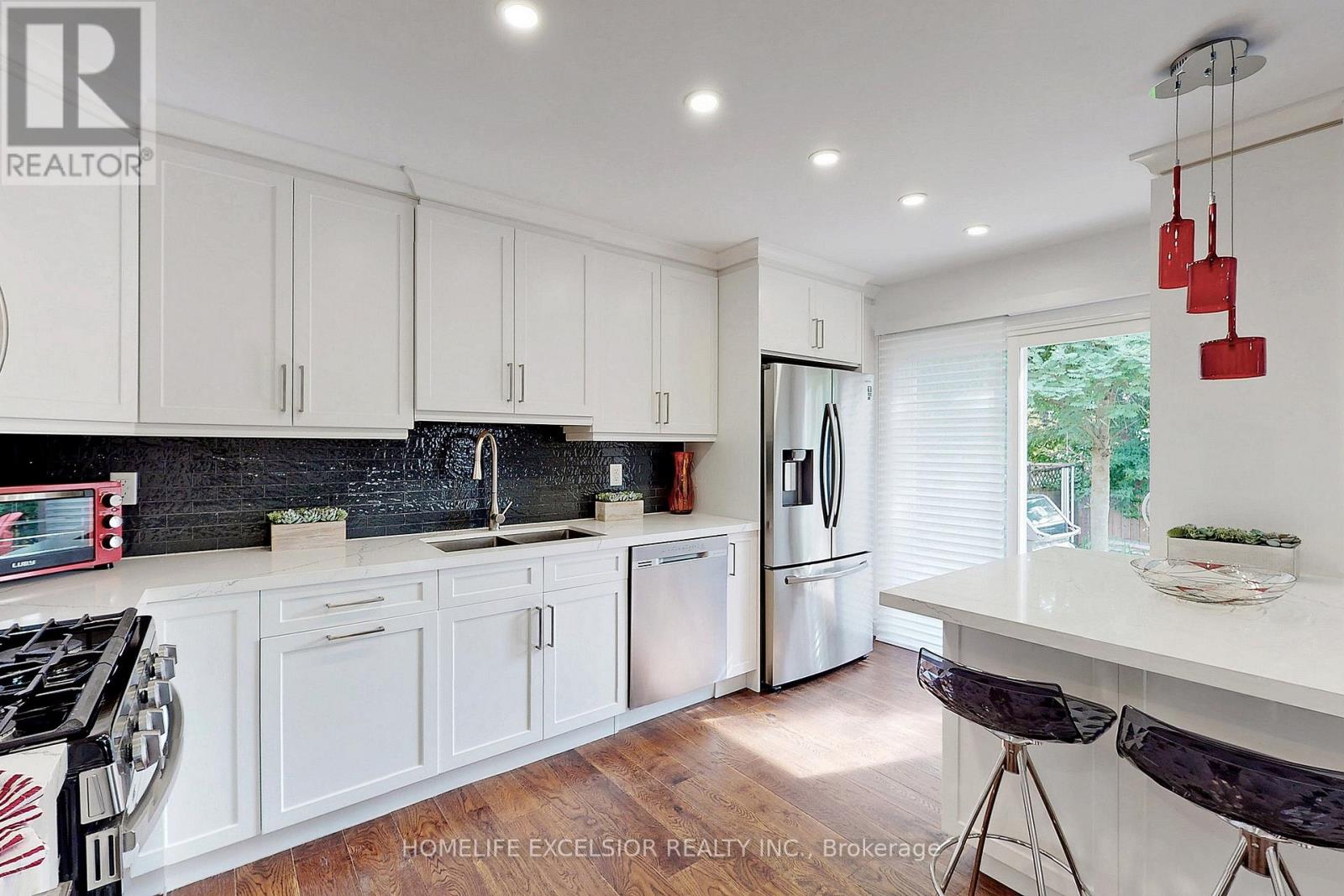 103 Cardinal Street, Barrie, Ontario  L4M 6G1 - Photo 17 - S12706158