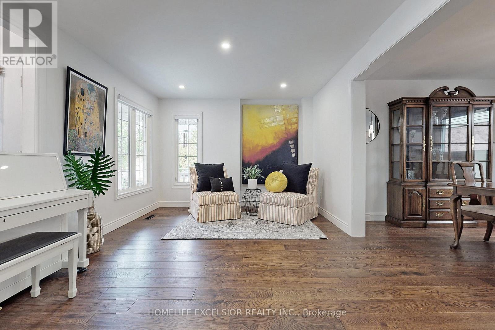 103 Cardinal Street, Barrie, Ontario  L4M 6G1 - Photo 5 - S12706158