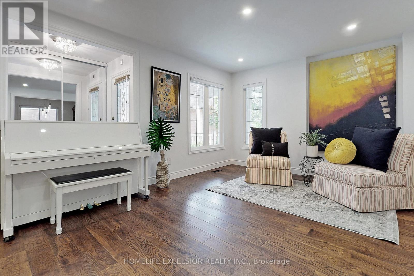 103 Cardinal Street, Barrie, Ontario  L4M 6G1 - Photo 6 - S12706158