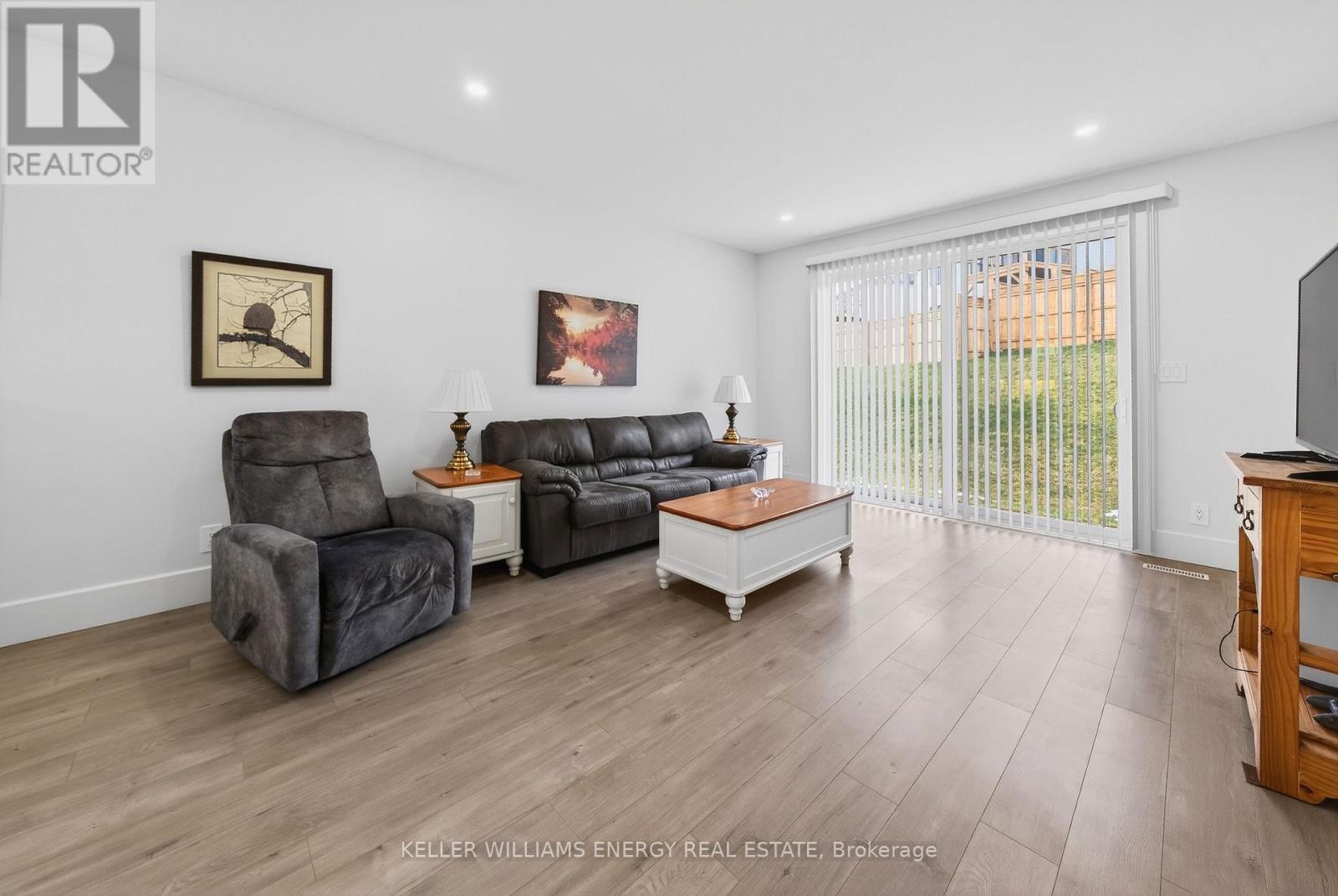 74 Meagan Lane, Quinte West, Ontario  K0K 2C0 - Photo 6 - X12704980