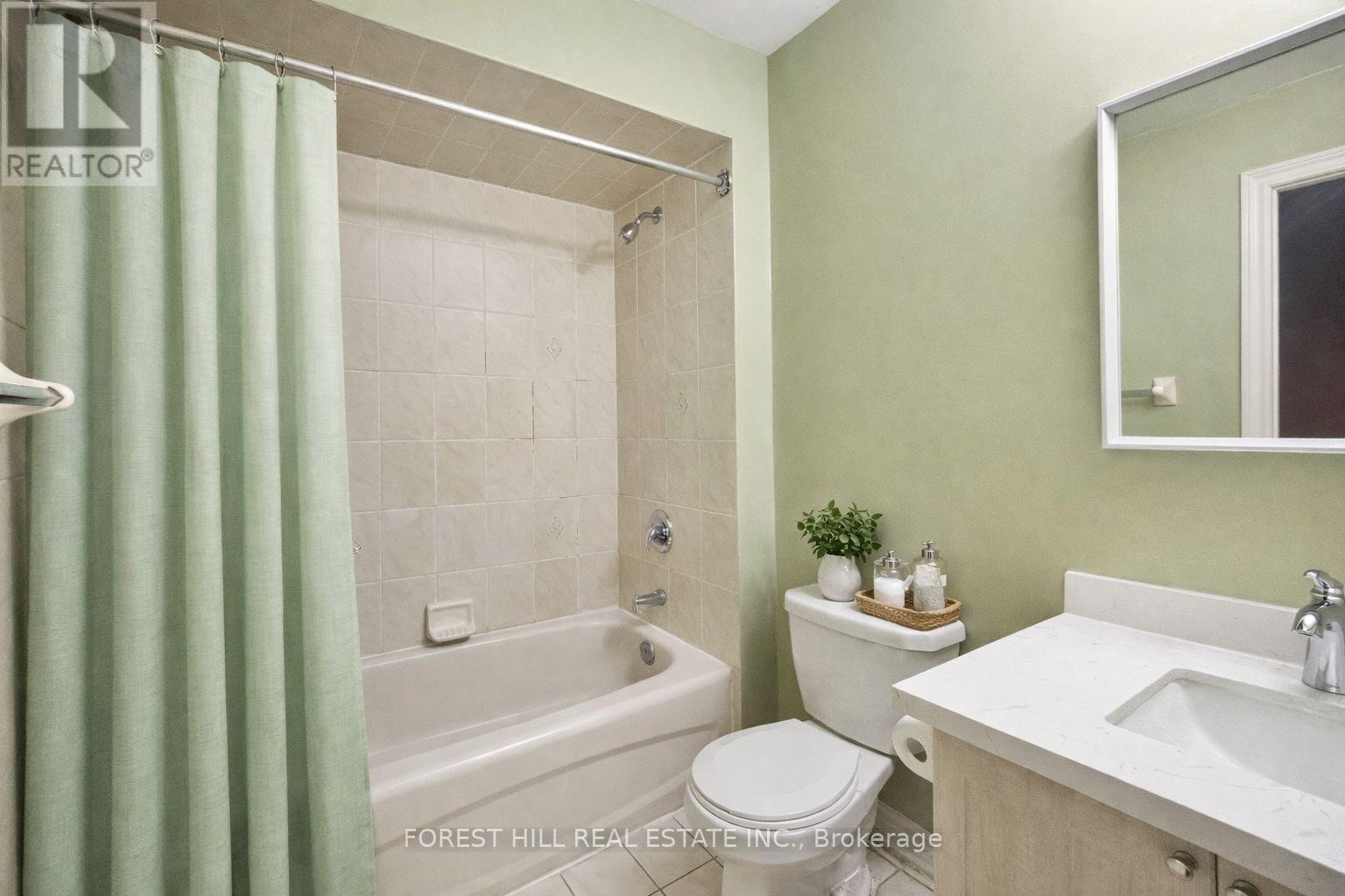 38 Crystalview Crescent, Brampton, Ontario  L6P 2R7 - Photo 17 - W12706146