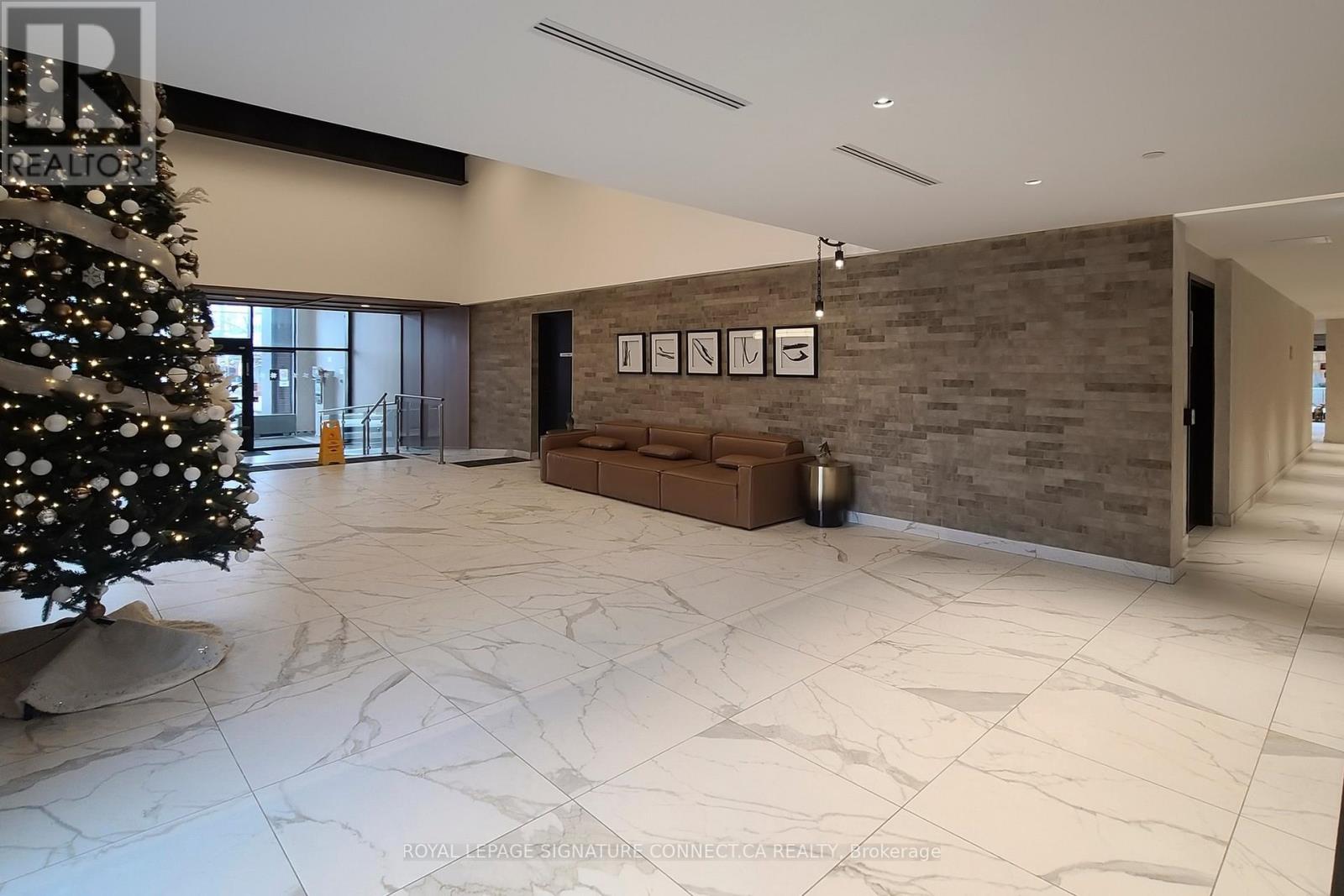 612 - 2300 St Clair Avenue W, Toronto, Ontario  M6N 0B3 - Photo 23 - W12706154