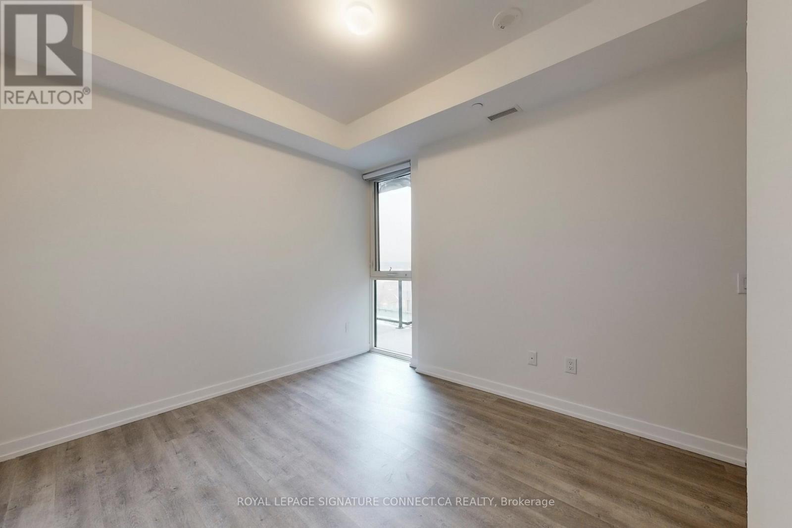 612 - 2300 St Clair Avenue W, Toronto, Ontario  M6N 0B3 - Photo 9 - W12706154