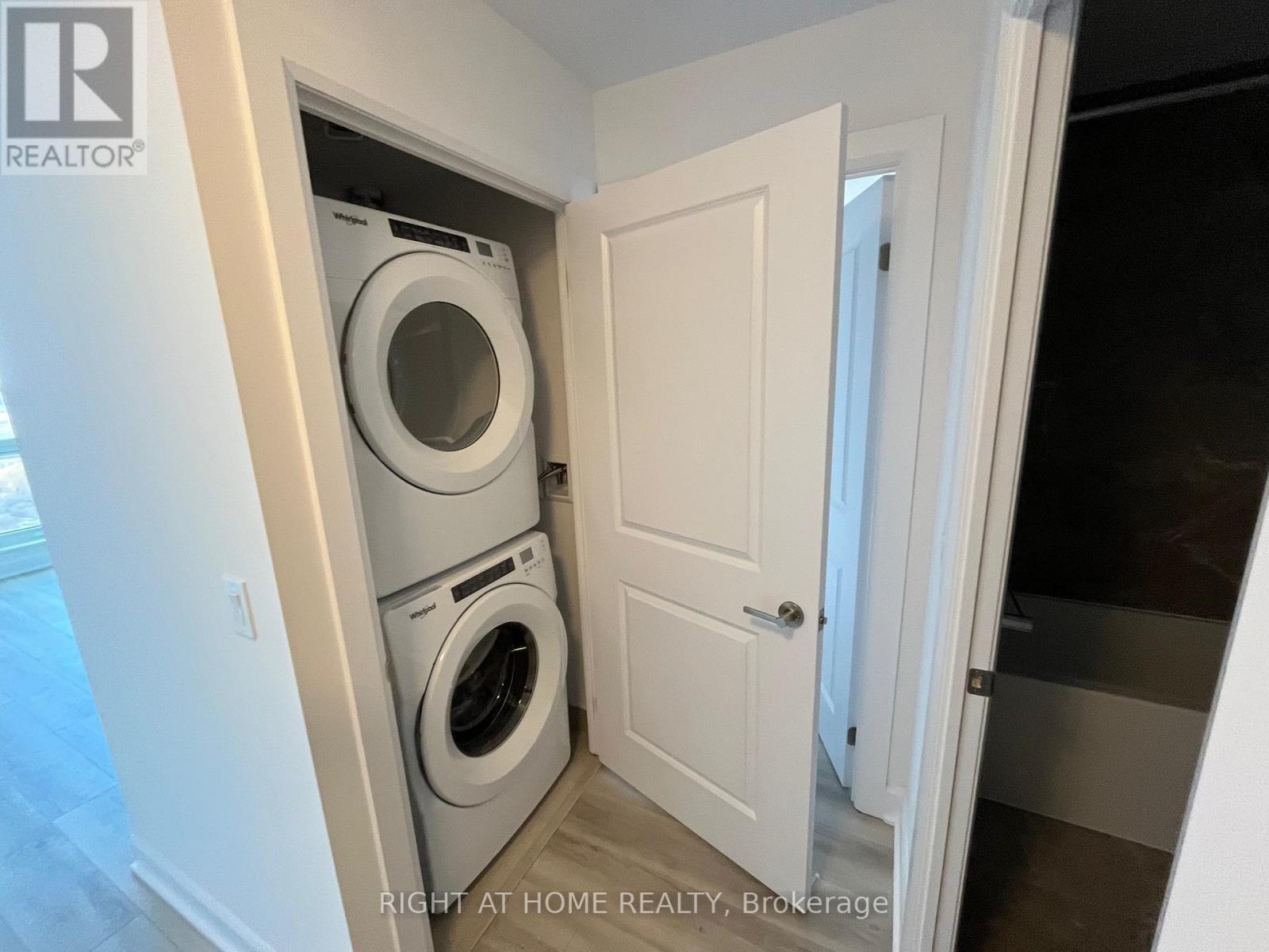 1907 - 3240 William Coltson Avenue, Oakville, Ontario  L6H 8C8 - Photo 14 - W12706162