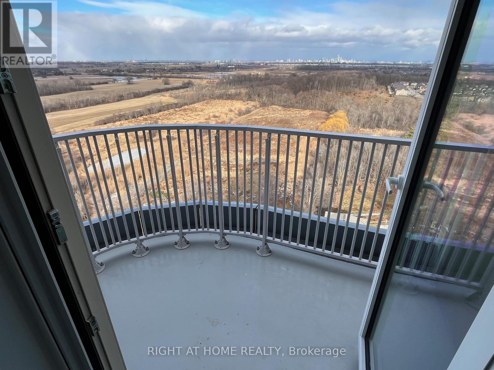 1907 - 3240 William Coltson Avenue, Oakville, Ontario  L6H 8C8 - Photo 15 - W12706162