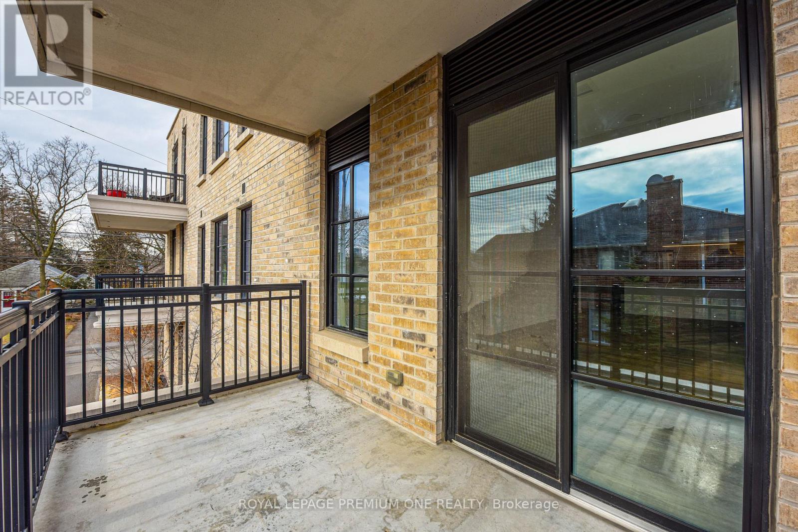 204 - 571 Prince Edward Drive N, Toronto, Ontario  M8X 0A1 - Photo 11 - W12706172