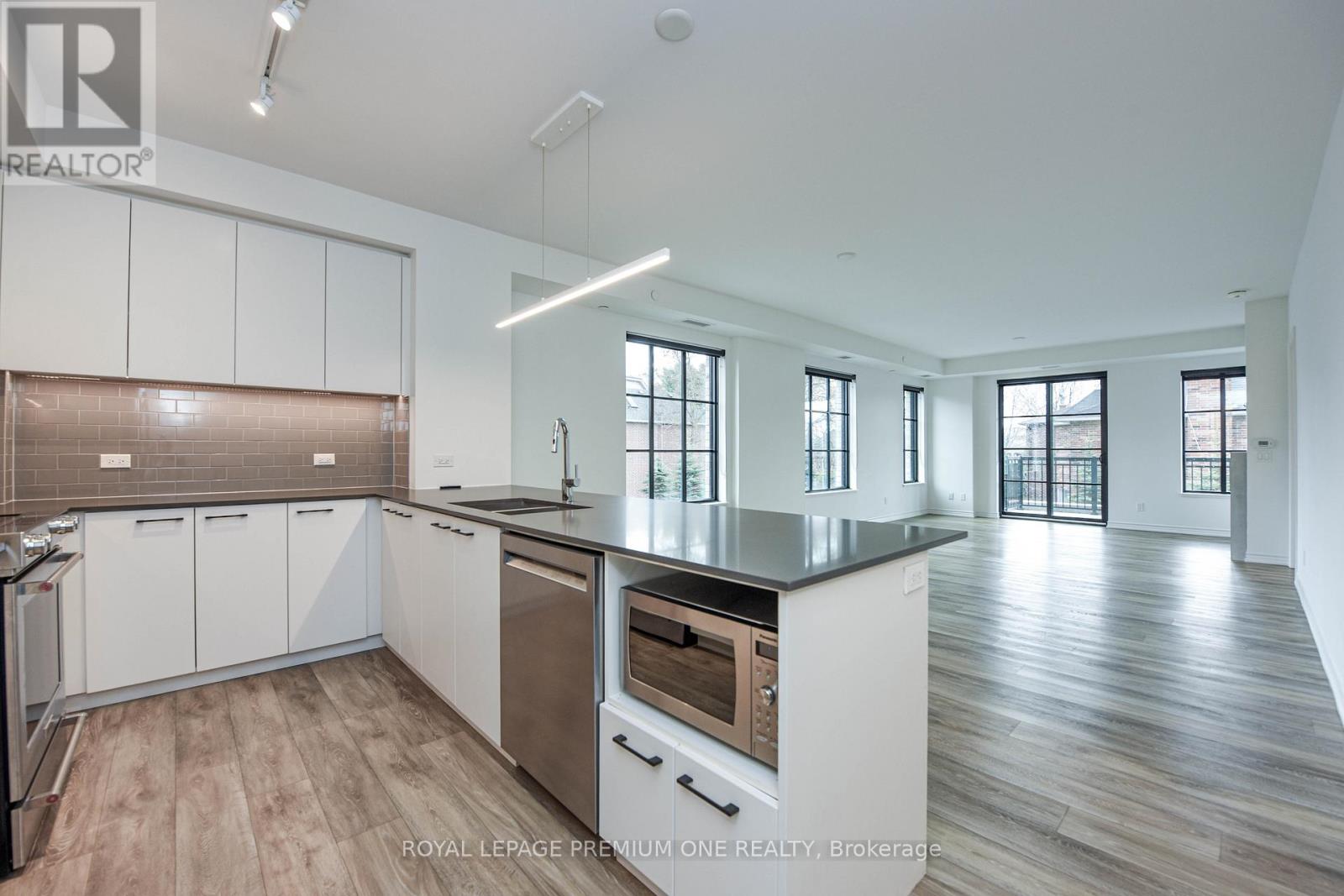 204 - 571 Prince Edward Drive N, Toronto, Ontario  M8X 0A1 - Photo 16 - W12706172