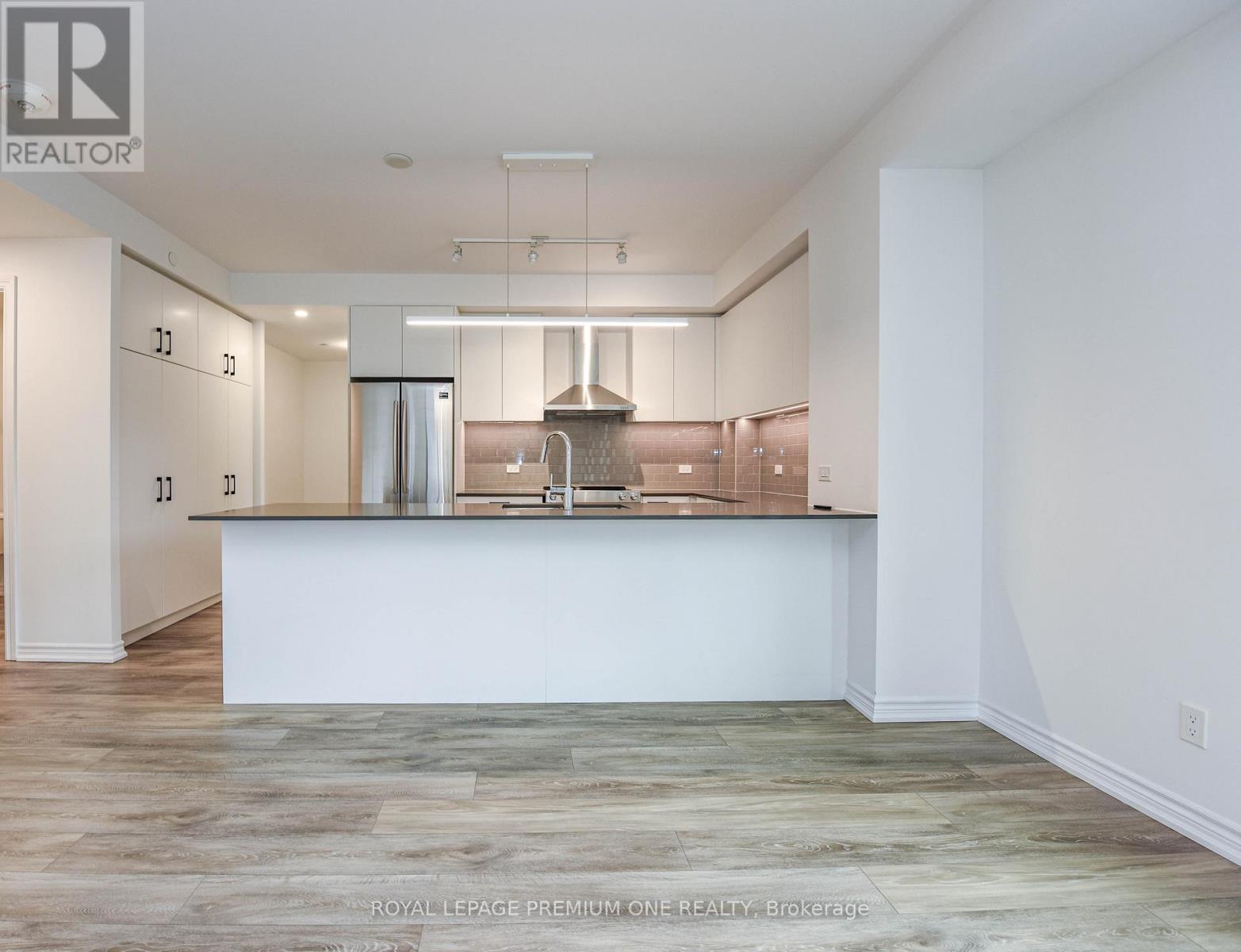 204 - 571 Prince Edward Drive N, Toronto, Ontario  M8X 0A1 - Photo 22 - W12706172