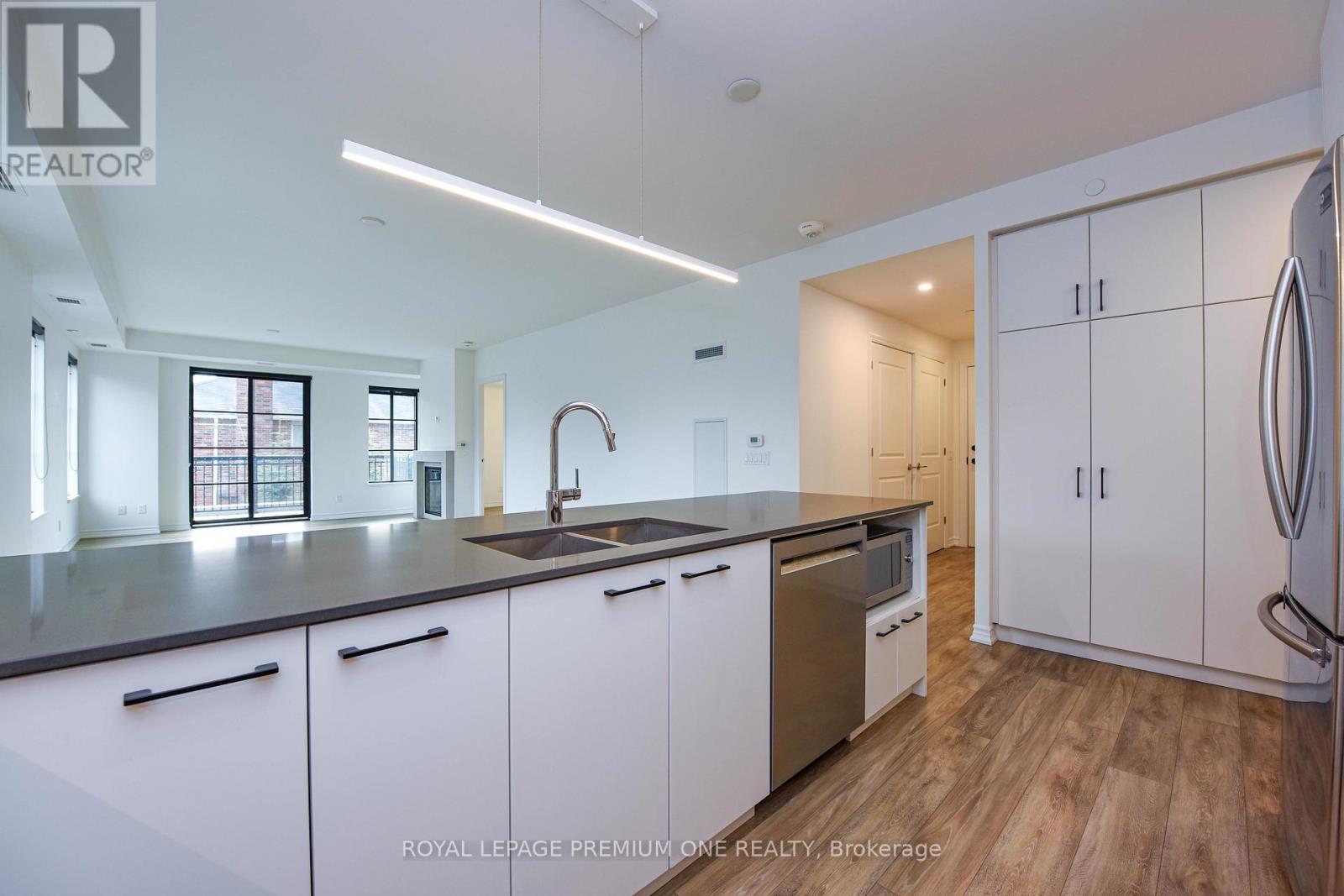 204 - 571 Prince Edward Drive N, Toronto, Ontario  M8X 0A1 - Photo 25 - W12706172