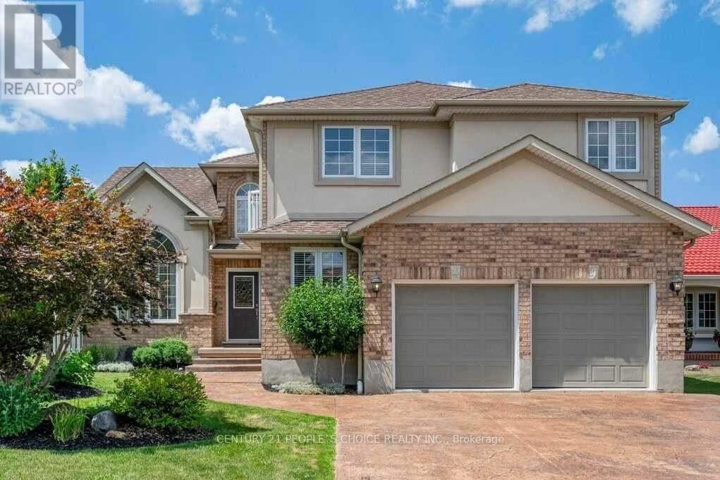LOWER - 2 FORFAR COURT, Kitchener, Ontario