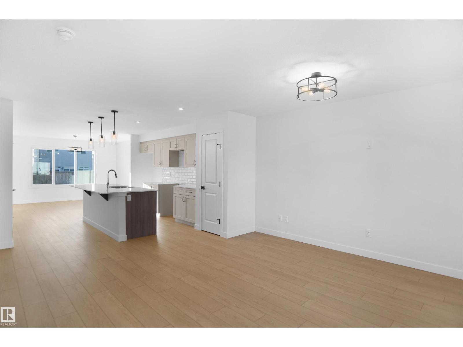 7347 181 Av Nw, Edmonton, Alberta  T5Z 0T4 - Photo 5 - E4464524