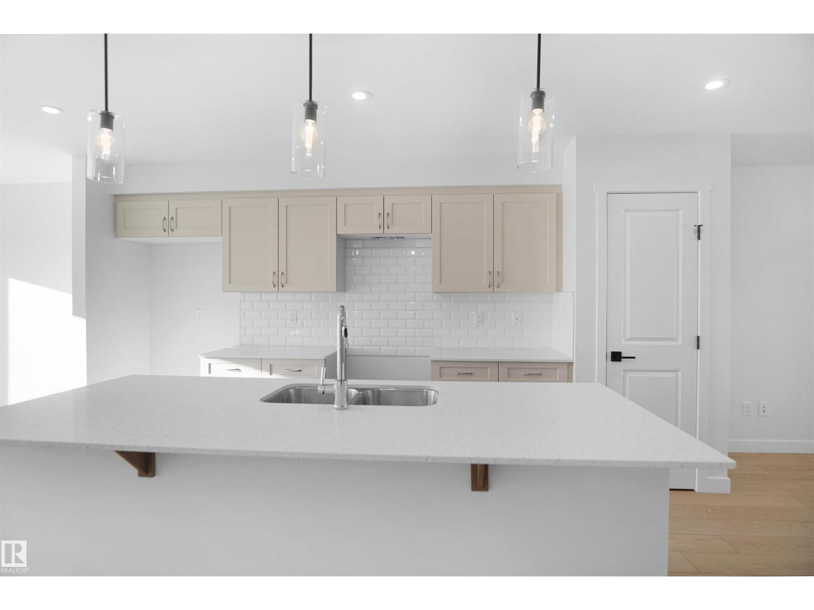 7347 181 Av Nw, Edmonton, Alberta  T5Z 0T4 - Photo 9 - E4464524