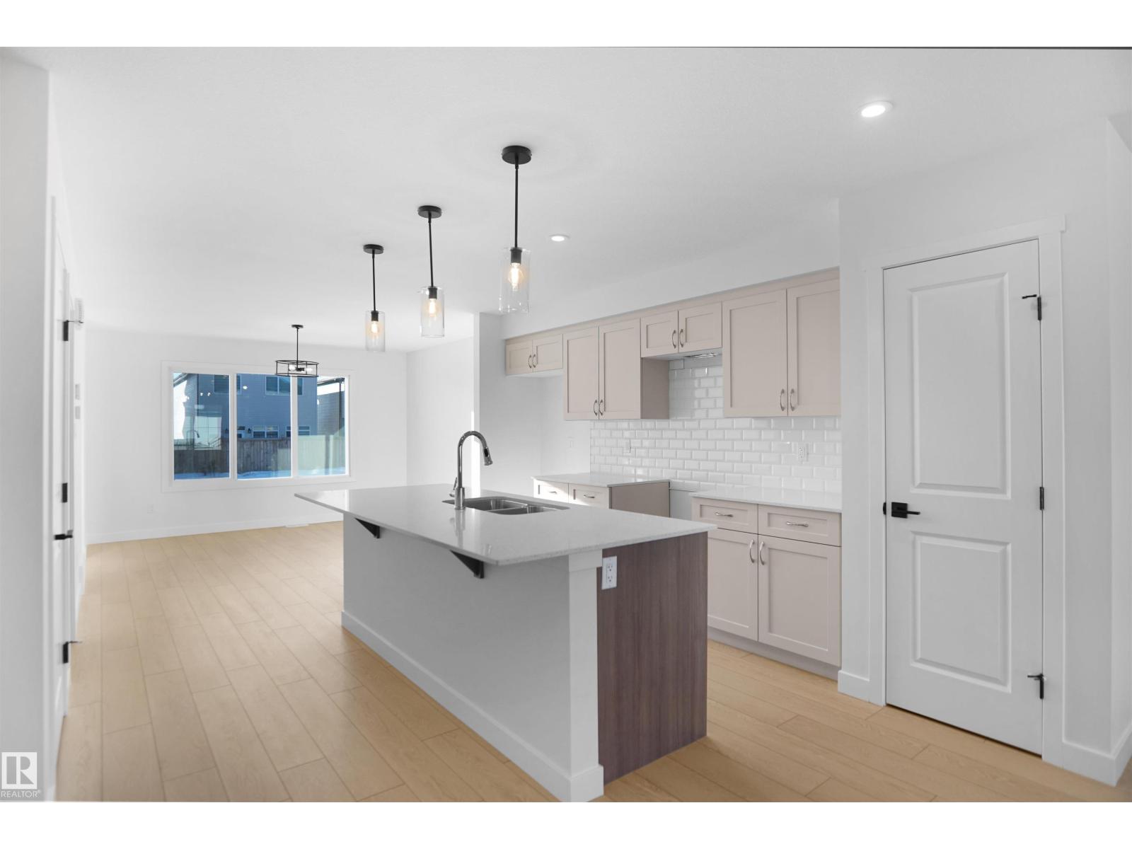 7347 181 Av Nw, Edmonton, Alberta  T5Z 0T4 - Photo 7 - E4464524