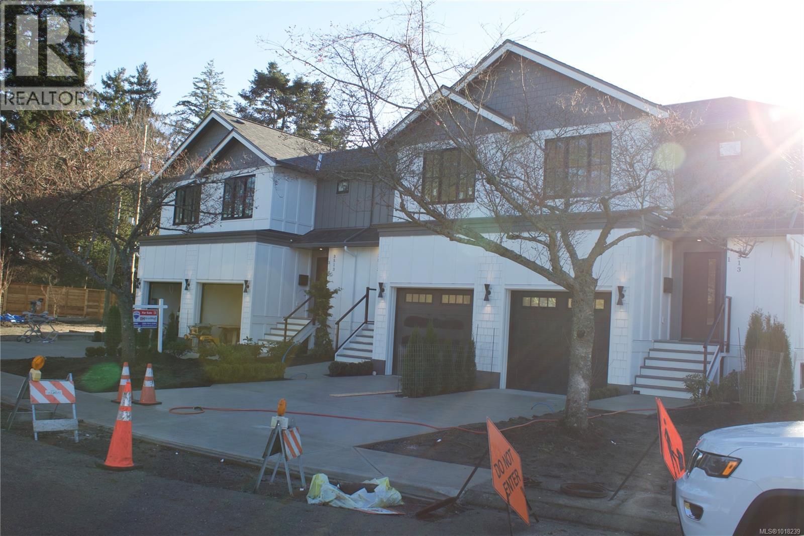 2 3513 Henderson Rd, Oak Bay, British Columbia  V8R 3K5 - Photo 11 - 1018239