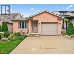 82 AYLMER Crescent, Stoney Creek, Ontario