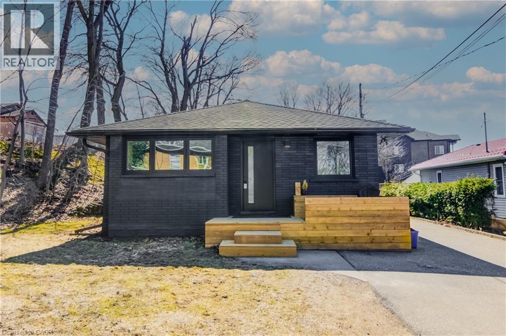 10 Weaver Street Unit# Upper, Cambridge, Ontario  N3C 1V8 - Photo 2 - 40799159