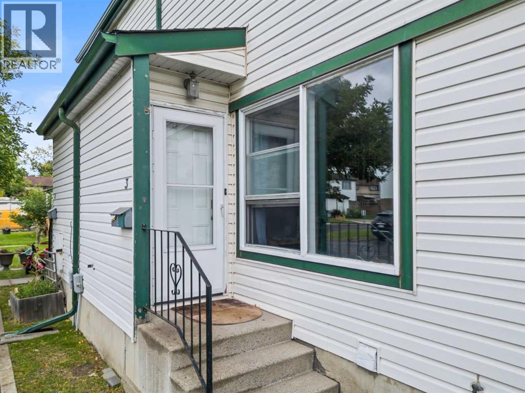 3, 100 Pennsylvania Road Se, Calgary, Alberta  T2A 4Y8 - Photo 3 - A2277631