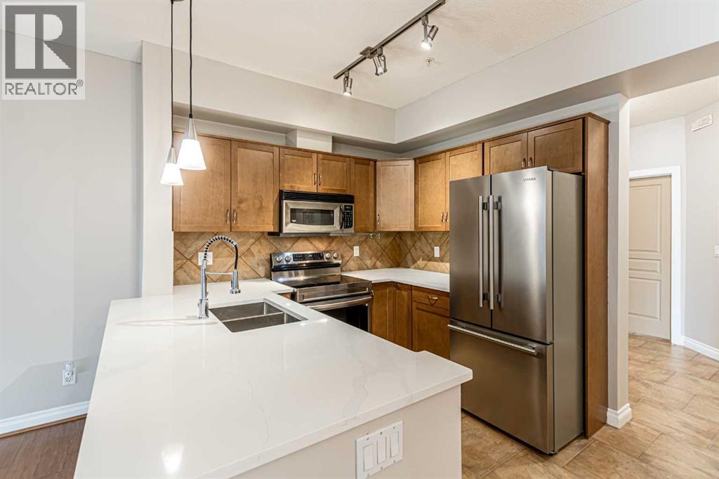 3, 148 Rockyledge View Nw, Calgary, Alberta  T3G 5Y4 - Photo 9 - A2279313