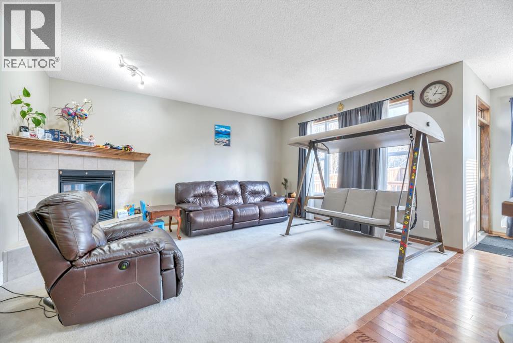 98 Pantego Road Nw, Calgary, Alberta  T3K 0B7 - Photo 7 - A2279941