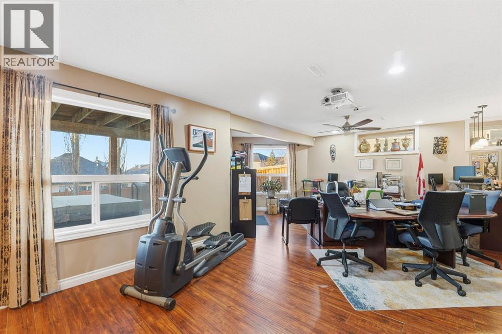 54 Rockbluff Close Nw, Calgary, Alberta  T3G 5A9 - Photo 28 - A2279817