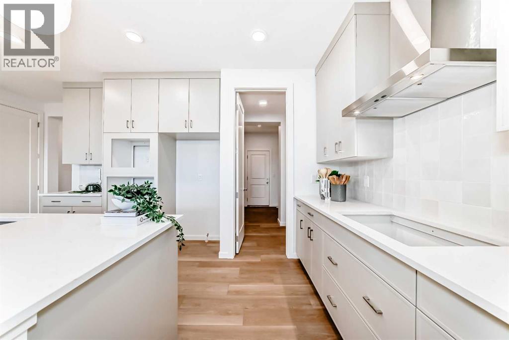 44 Creekside Path Sw, Calgary, Alberta  T2X 5W1 - Photo 9 - A2279491