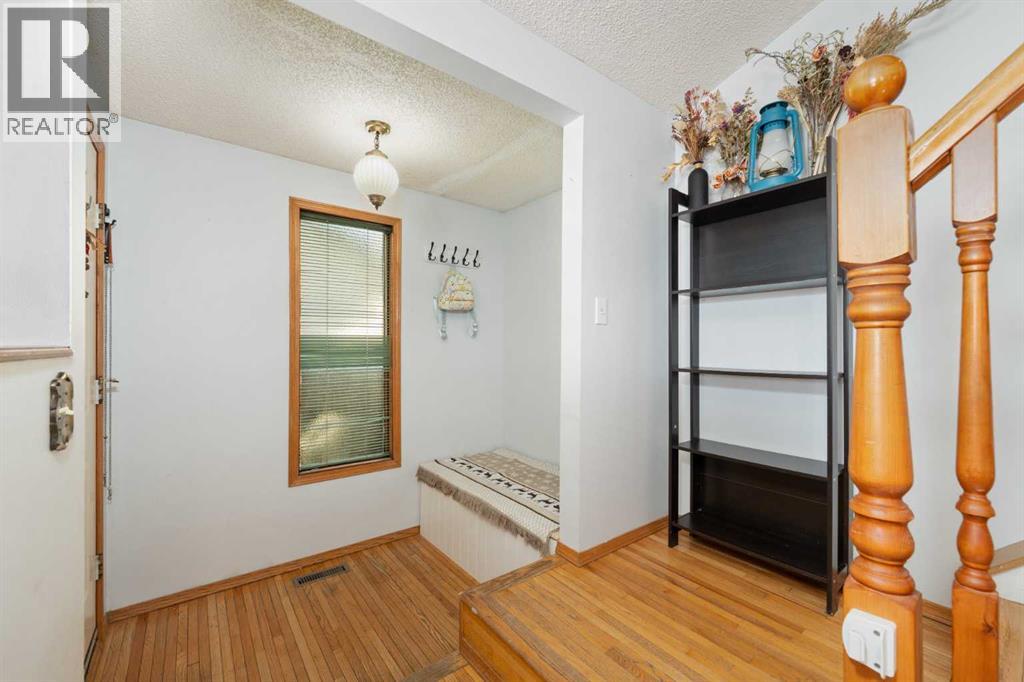 24 Brentwood Drive, Strathmore, Alberta  T1P 1G3 - Photo 2 - A2273871