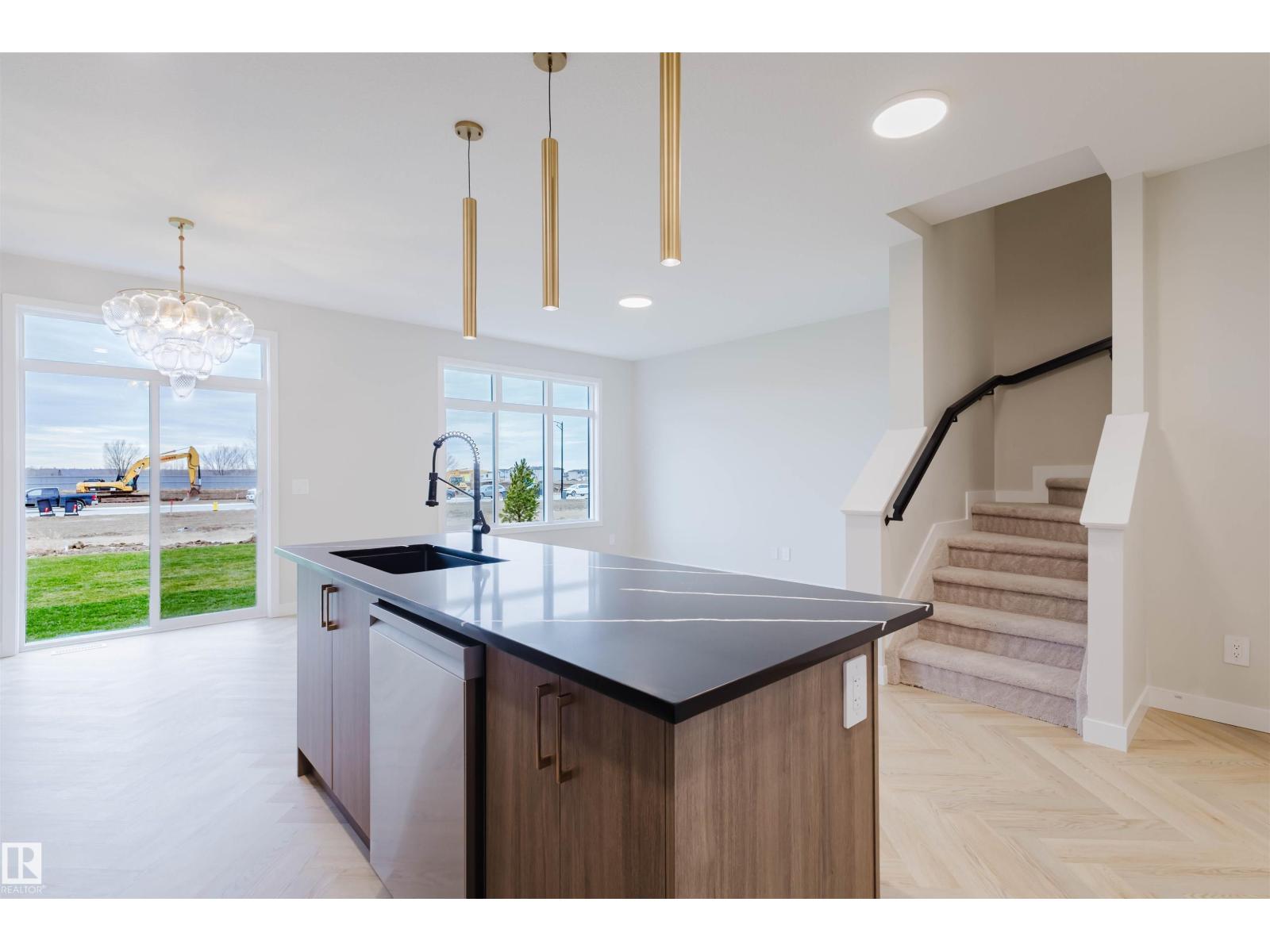 8288 Kiriak Lo Sw, Edmonton, Alberta  T6W 5S2 - Photo 10 - E4470376