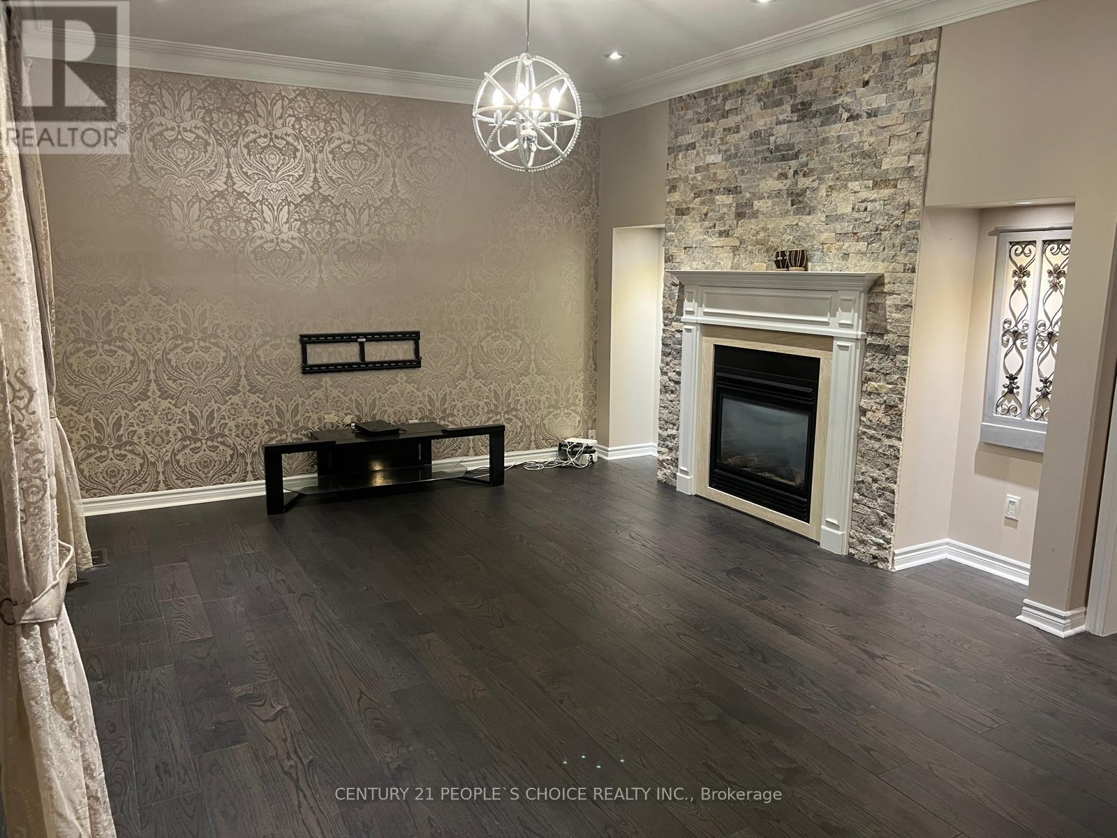 Upper - 114 Garyscholl Road, Vaughan, Ontario  L4L 1A6 - Photo 11 - N12706206