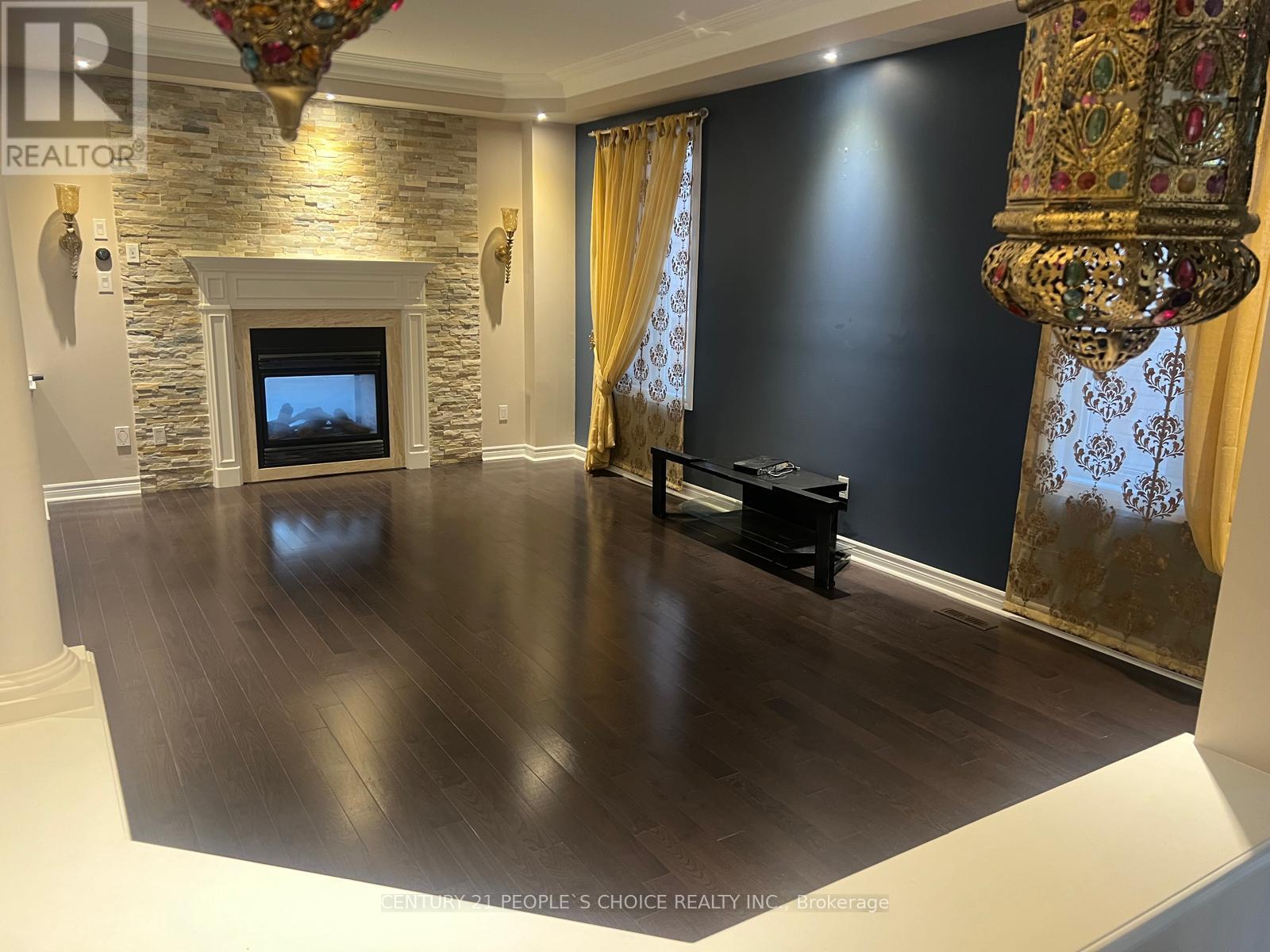 Upper - 114 Garyscholl Road, Vaughan, Ontario  L4L 1A6 - Photo 12 - N12706206