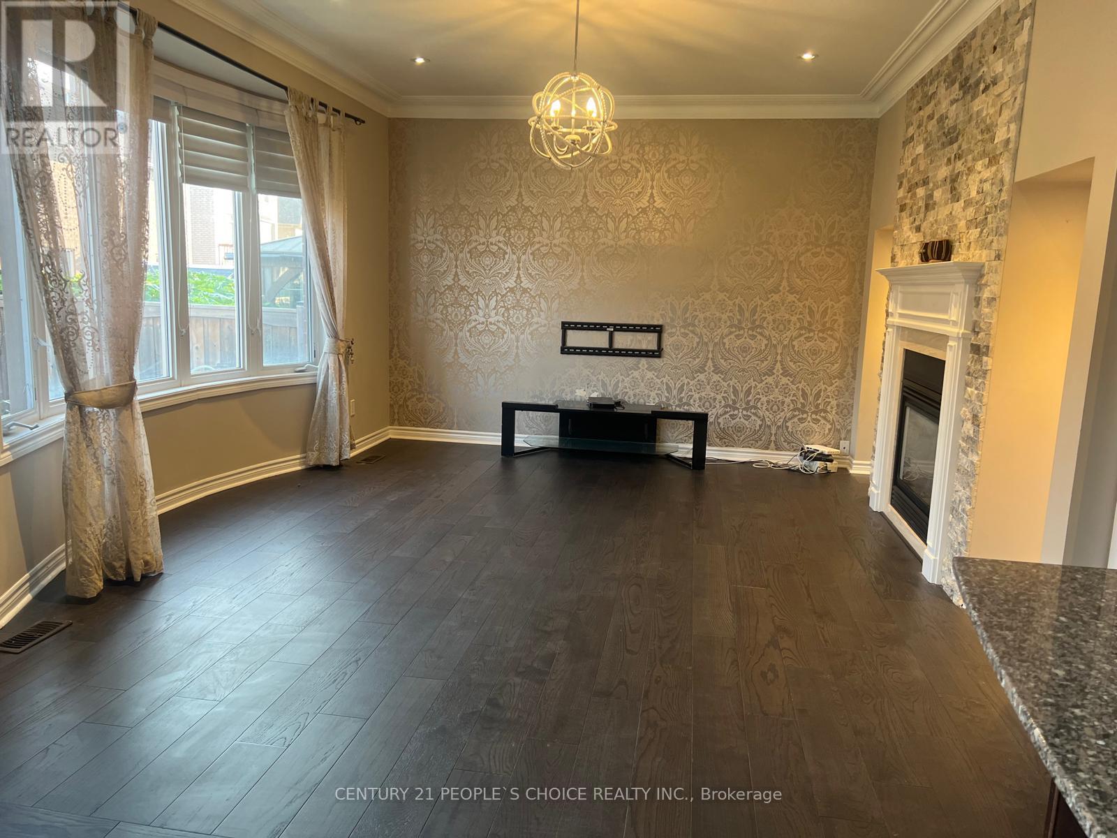 Upper - 114 Garyscholl Road, Vaughan, Ontario  L4L 1A6 - Photo 14 - N12706206