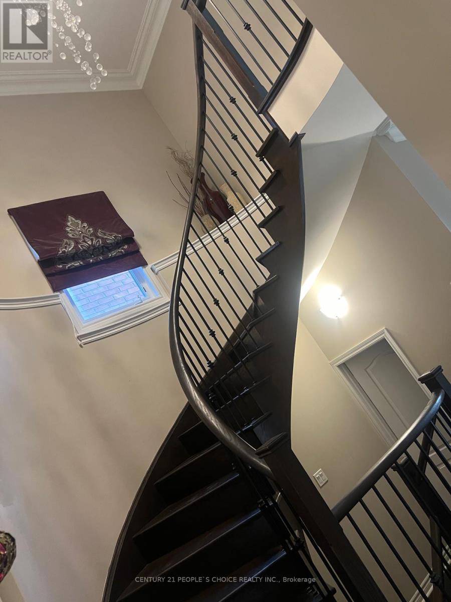 Upper - 114 Garyscholl Road, Vaughan, Ontario  L4L 1A6 - Photo 16 - N12706206