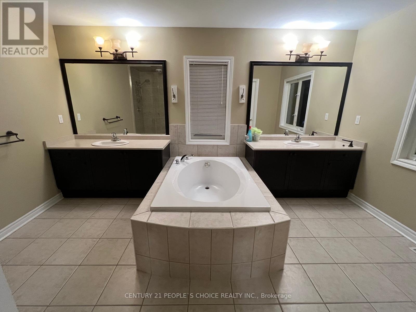 Upper - 114 Garyscholl Road, Vaughan, Ontario  L4L 1A6 - Photo 23 - N12706206