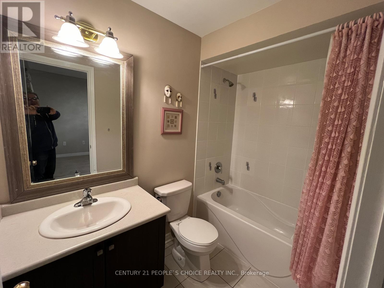 Upper - 114 Garyscholl Road, Vaughan, Ontario  L4L 1A6 - Photo 29 - N12706206