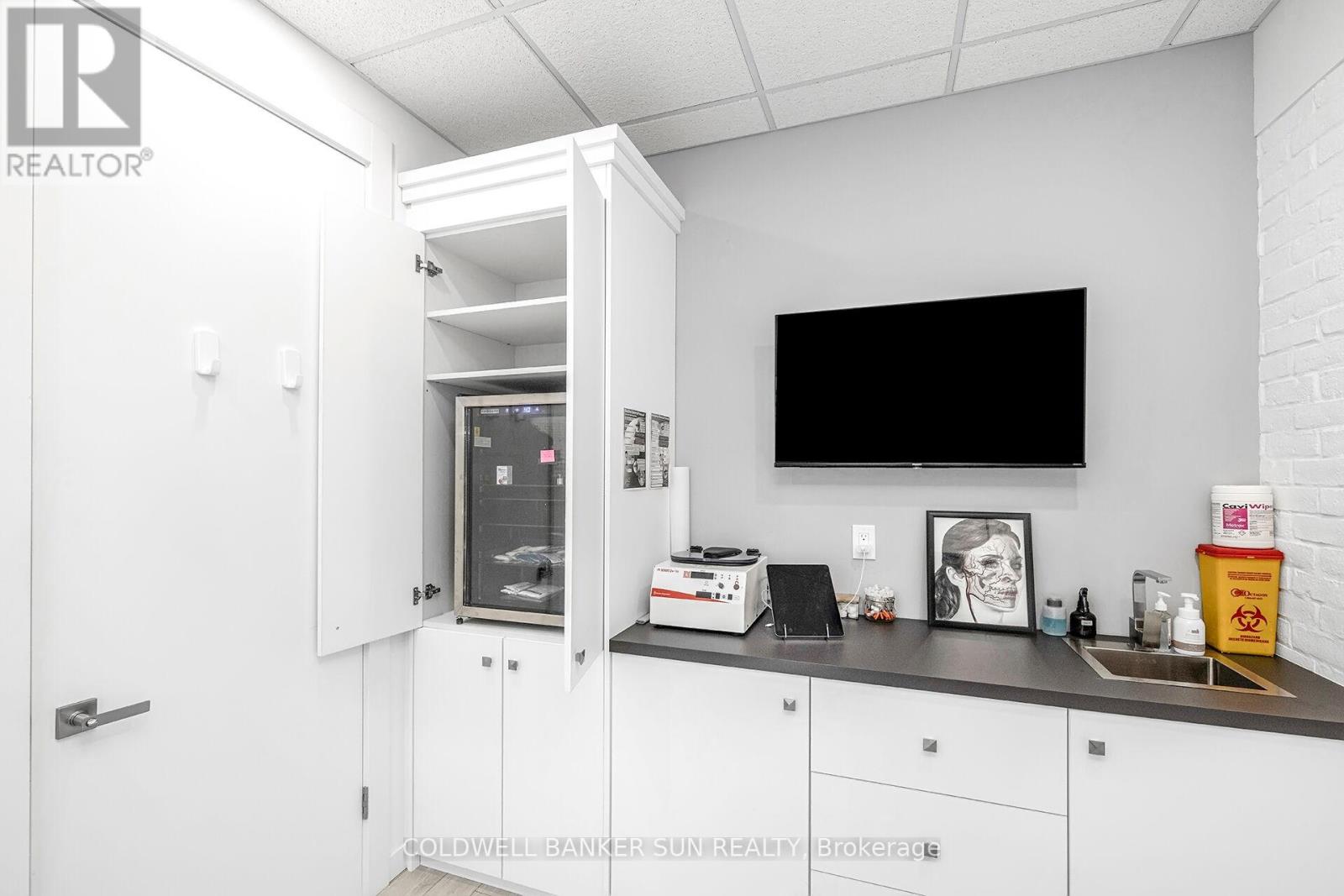 401 Kleinburg Summit Way W, Vaughan, Ontario  L4H 4T1 - Photo 21 - N12706218