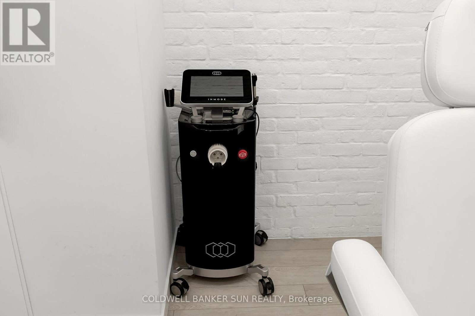 401 Kleinburg Summit Way W, Vaughan, Ontario  L4H 4T1 - Photo 27 - N12706218