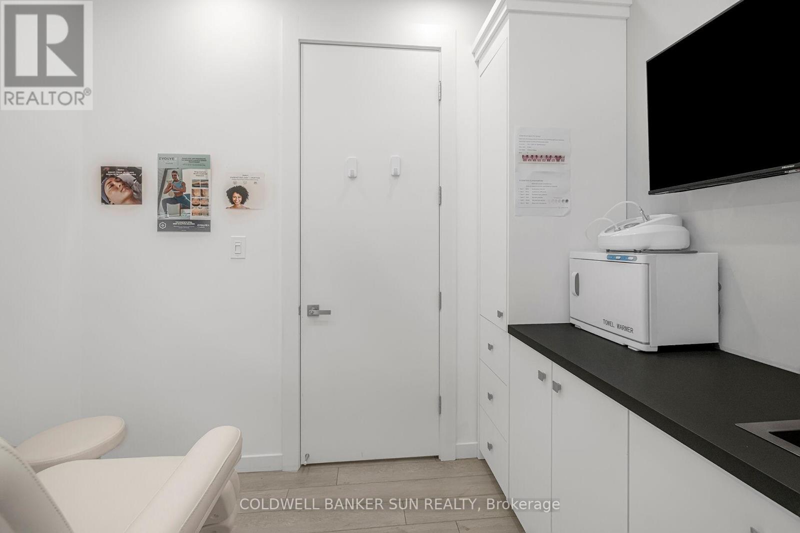 401 Kleinburg Summit Way W, Vaughan, Ontario  L4H 4T1 - Photo 29 - N12706218