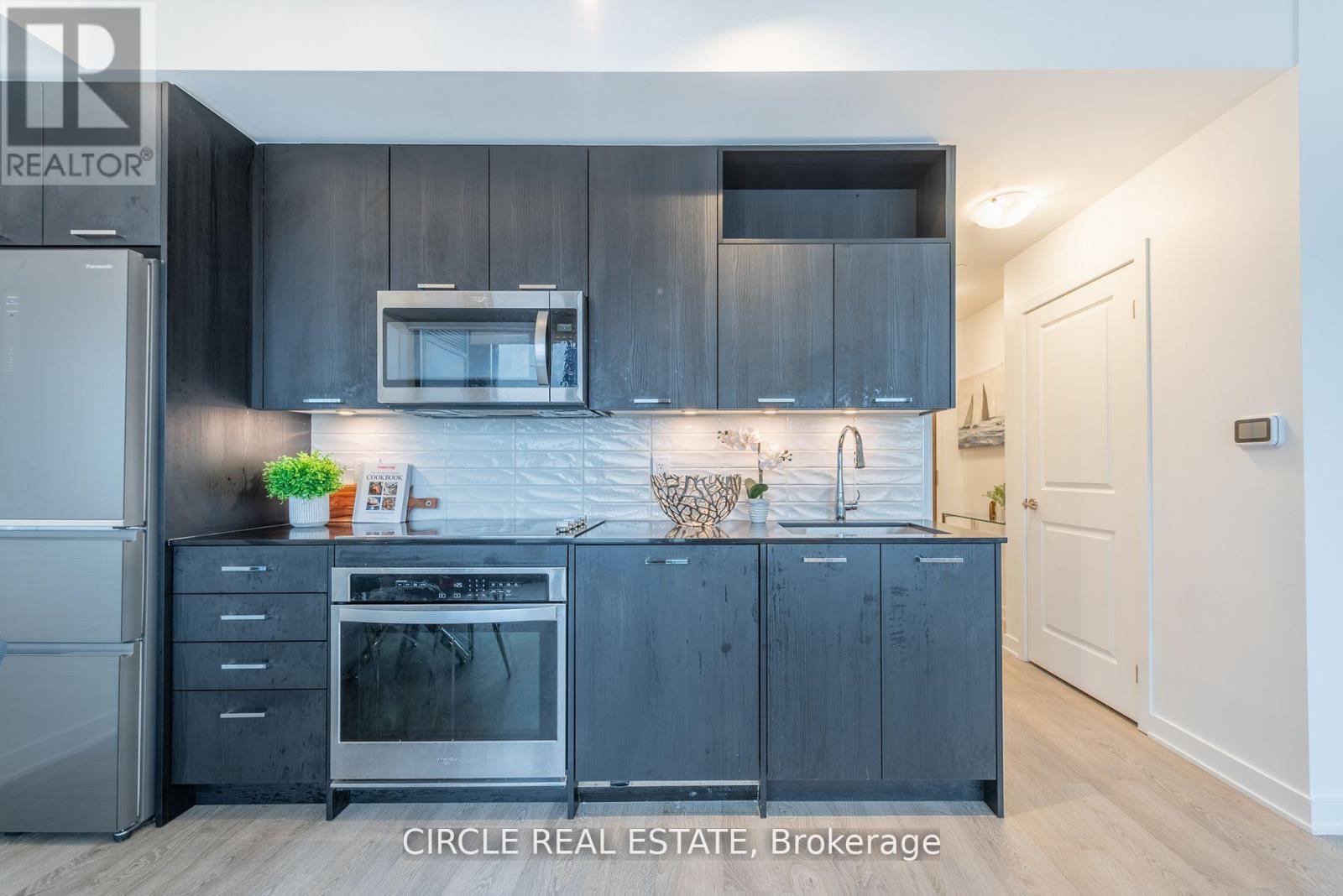 1503 - 120 Eagle Rock Way, Vaughan, Ontario  L6A 5C2 - Photo 8 - N12706228